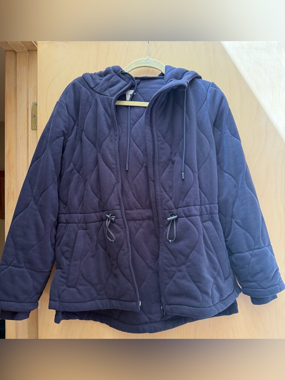 T by Talbots’s navy quilted hooded car coat XS